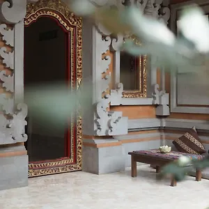 3* 캠프장 Kampung Sari